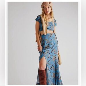 Free People Talia Floral Maxi Skirt Size XS Blue Boho Gypsy Hippie Festival